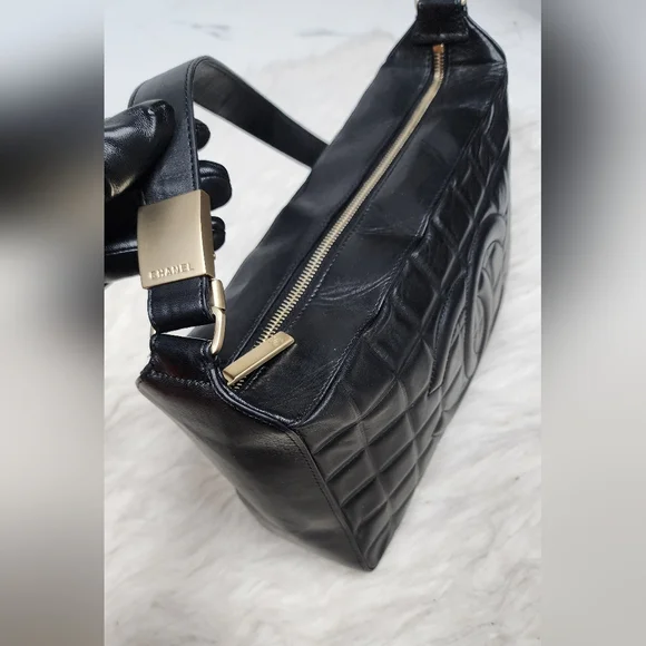 Chanel Black Chocolate Bar LeatherShoulder - Picture 8 of 14